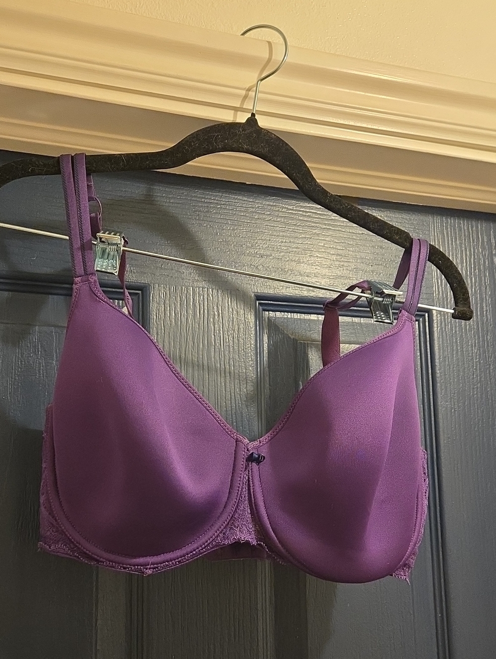 Chantelle 34G Smooth Molded Underwire Bra in Deep Purple